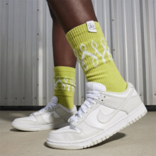 耐克（NIKE）女子运动鞋复古板鞋 DUNK LOW DD1503-103 38.5