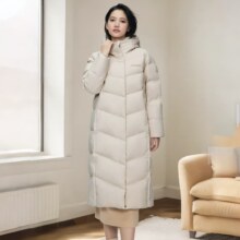 波司登 90绒红色羽绒服 长款连帽显瘦冬外套