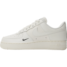 NIKE 耐克 AIR FORCE 1 '07 ESS 低帮耐磨 女子板鞋