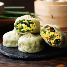 PLUS：HITOMORROW 大希地 薄皮素三鲜包子250g（还有虾饺任选）