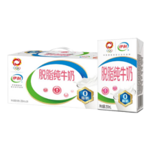伊利 脱脂纯牛奶 250ml*24盒 × 2件
