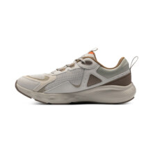 安德玛（UNDERARMOUR）Charged Vantage SE女子运动休闲鞋3028450 白色100 37.5