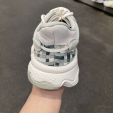 阿迪达斯 （adidas）三叶草跑步鞋女鞋2024秋冬季新款OZWEEGO老爹鞋网面透气休闲鞋 GY9019 37