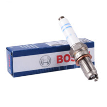 博世双铱金火花塞吉利帝豪L EC8远景X1 S1 GC7 GX7 SX7 SC3SC5SC7