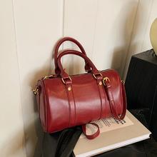 卡帝乐鳄鱼 2024新款秋冬高级感手提包百搭斜挎包女包今年流行波士顿大容量