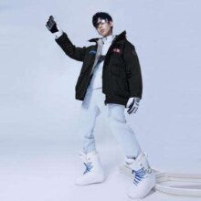 BOSIDENG 波司登 太空系列 连帽羽绒服 情侣款
