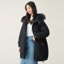 雪中飞 女式羽绒服 毛领中长款羽绒服女