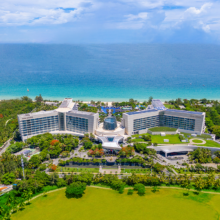 三亚亚龙湾美高梅度假酒店 2晚+海景滑索+冲浪板教学