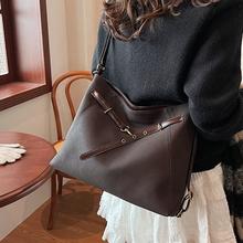 卡帝乐鳄鱼 女士休闲单肩斜挎手提包 XSQ-11094