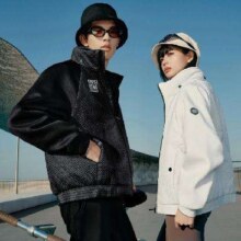 波司登 新一代轻薄羽 立领短款鹅绒服