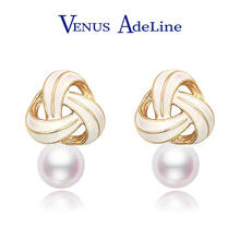 VENUS ADELINE 白色三环珍珠耳环