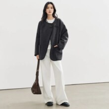 对白 复古含绵羊毛斜门襟毛呢女式短款呢大衣