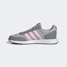 adidas 阿迪达斯 RUN50S休闲简约舒适复古跑步鞋女子阿迪达斯轻运动 浅灰色/深灰色/粉色 40