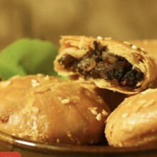 需拼购：黄山烧饼 安徽特产正宗梅干菜扣肉酥饼 微辣140g*1包（16个）