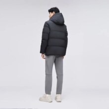 需首购:波司登  冬季保暖时尚连帽爸爸装短款明绗线羽绒外套男