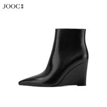 玖诗 JOOC 坡跟短靴子女秋冬新款设计感尖头时装女鞋