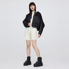 波司登 奥莱时尚廓形轻薄连帽短款鹅绒秋冬小个子羽绒服女夹克外套