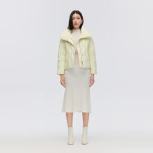 波司登 奥莱女经典鹅绒商务翻领菱格廓形短羽绒服大码