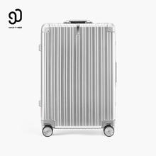 90分 PC旅行拉杆登机箱 太空银 28英寸