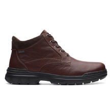 Clarks 早秋牛皮革户外山系风纯色耐磨轻便低跟男士方头短筒工装靴