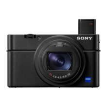 索尼（SONY）DSC-RX100M7 黑卡数码相机（24-200mm焦段 实时眼部对焦 4K HDR视频 RX100 VII/黑卡7）