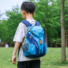 江麒 儿童户外旅行背包轻便男孩外出旅游登山小双肩包小学生春游书包女