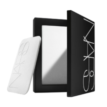 PLUS会员：NARS 纳斯 大白饼 流光美肌轻透蜜粉饼 10g