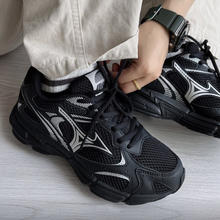 美津浓 男女通用跑步鞋 D1GH2229