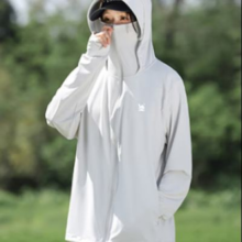 20点：EASTERN CAMEL 东方骆驼 情侣防晒衣男女UPF100防紫外线外套 女款浅灰