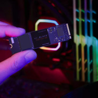 西部数据 sn7100 NVMe M.2固态硬盘 2TB（PCIe4.0）