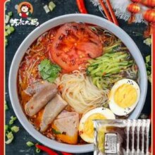东北大妈 正宗朝鲜冷面 330g*5袋装+500g辣白菜 赠太白酱肉腌料50g*1袋
