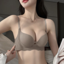 Glambody MAGIC NATURAL LINE 无钢圈小胸聚拢内衣 682346