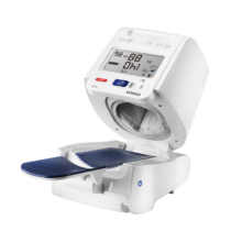 8日、plus:欧姆龙（OMRON）电子血压计全自动臂筒式血压仪家用测量仪器医用高精准HEM-1026