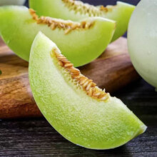 再降价:新鲜头茬冰激淋玉菇甜瓜 尝鲜1.5-2斤