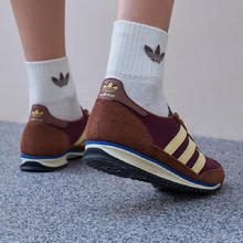 adidas 阿迪达斯 Originals 女款休闲鞋 IE3425