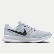 PLUS会员：NIKE 耐克 男子公路跑步鞋 RUN SWIFT 3 DR2695-005 黑色