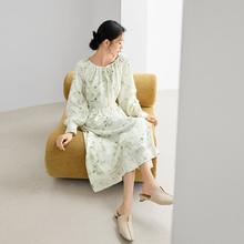 对白 2024秋装优雅碎花裙系带领松紧腰灯笼袖女式长袖连衣裙