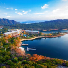 13日20点：千岛湖洲际度假酒店1-3晚连住客房含双早及玩乐体验套餐1299元起/晚（还有套餐可选）