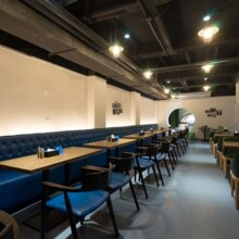13日20点：广州港润东亚大酒店高级房2晚无早可拆分套餐418元