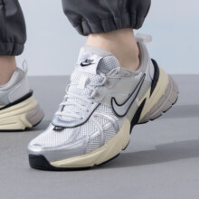 耐克（NIKE）官方舰店跑步鞋男鞋 2025夏季新款运动鞋网面透气减震慢跑鞋 【革命7-白灰】【新上市】 42 (265mm) 男码419元