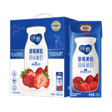 PLUS会员：蒙牛纯甄 草莓果粒风味酸奶200g×10盒  礼盒装152.6元（需领券，合30.52元/件）