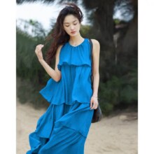 德玛纳 【克莱因蓝吊带裙】夏可调节领后领绑带设计肌理感蛋糕裙255元，首购
