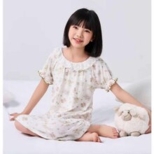 20点：有棵树 儿童棉莫代尔无骨碎花睡袍44.95元、包邮