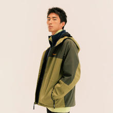 Timberland 冲锋衣男户外防水防风宽松硬壳连帽登山外套A5Z3Y U31 偏大 建议拍 L 180/108A券后388.6元