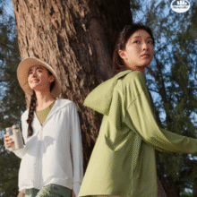 20点开始！Beneunder 蕉下 25新款 UPF100+ 女士宽松百搭黑胶帽檐防晒衣 AL417￥121.06