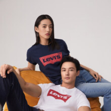 plus会员：Levi's李维斯 男女情侣款纯棉T恤、需凑单56.2元+凑13.5元
