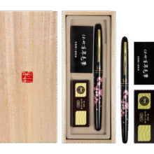 吴竹（KURETAKE）进口科学毛笔 自带墨水 莳绘物语 钢笔式毛笔 万年毛笔 教师节送礼 樱春风 DU185-315453.1元