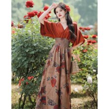 WBWQ 敦煌风泰式度假油画感连衣裙女夏2025复古高级感收腰显瘦长裙199元