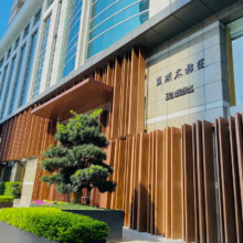 20点开始：深圳罗湖木棉花酒店1-2晚+生日主题布置/小南洋双人套餐899元起/晚（还有套餐可选）