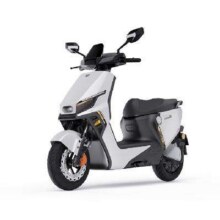 20点：绿源 S75 Ultra 电动摩托车 系列返后3599元起 包邮（返200元红包）